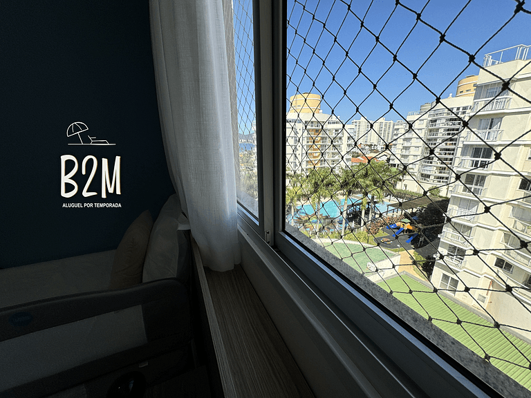 Apartamento com vista mar, churrasqueira e piscina